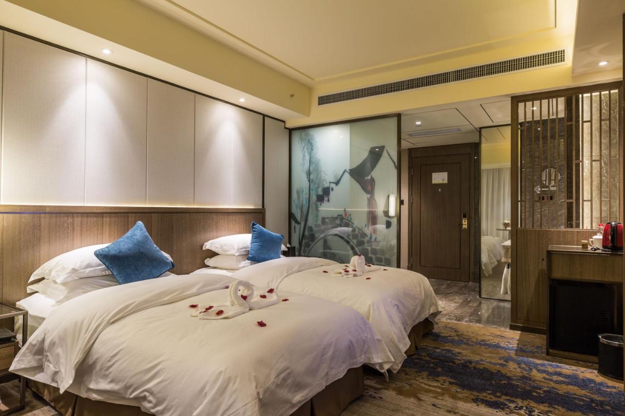 Oriental Hotel Tong Xiang Jiaxing Exterior photo